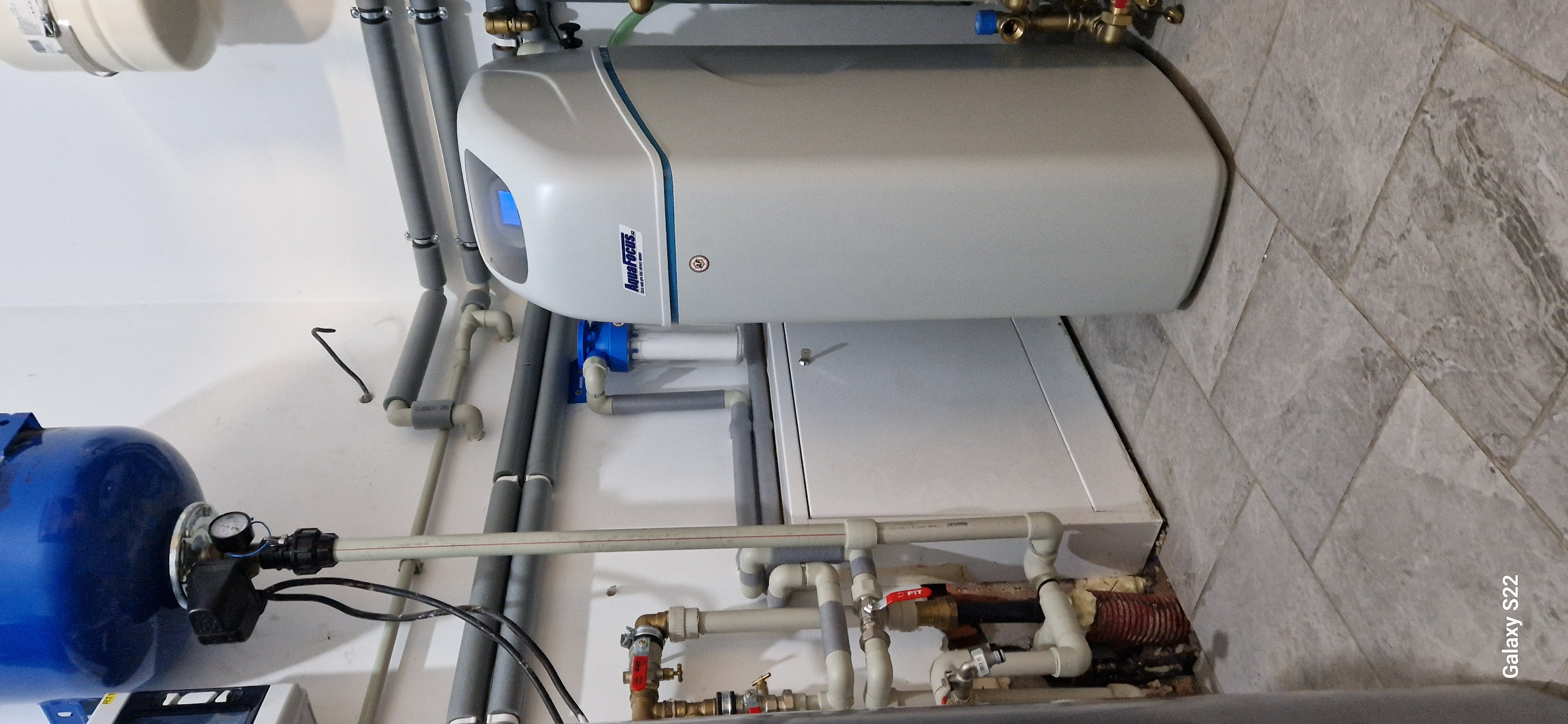 Změkčovač vody s aktivním uhlím SILVER ECO-RAF ZC482 