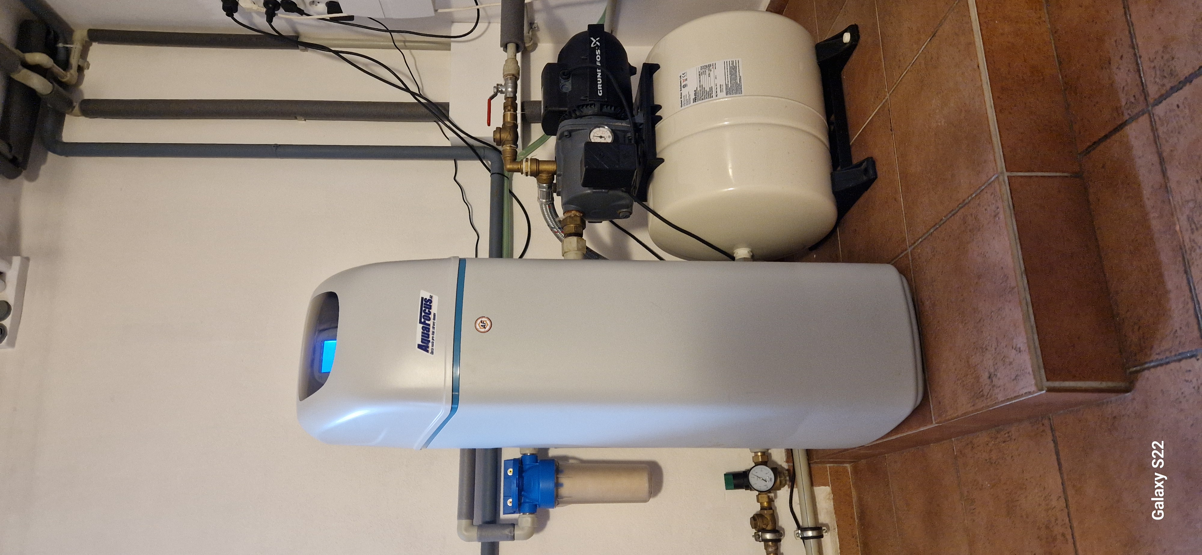 Změkčovač vody s aktivním uhlím SILVER ECO-RAF ZC482 