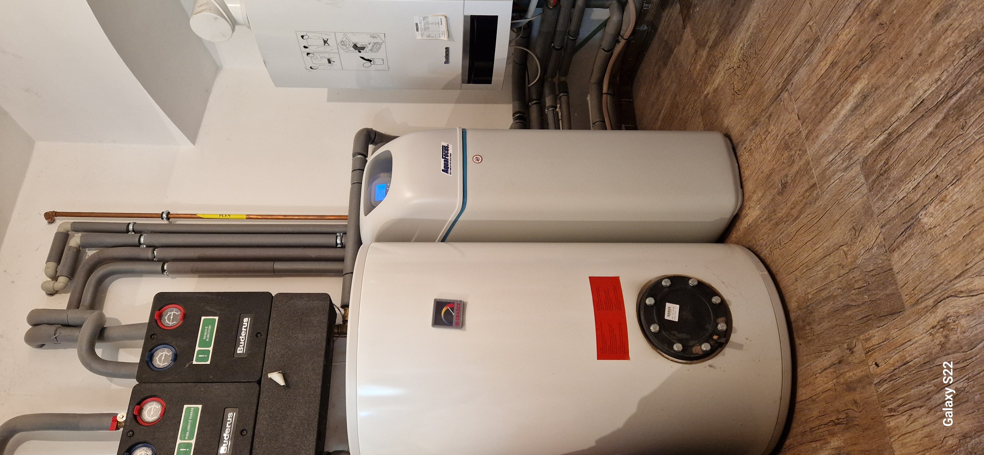 Změkčovač vody s aktivním uhlím SILVER ECO-RAF ZC482 